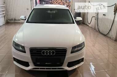 Універсал Audi A4 2010 в Глухові