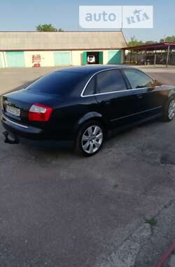 Седан Audi A4 2002 в Городне