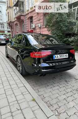 Седан Audi A4 2014 в Івано-Франківську