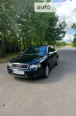 Седан Audi A4 2002 в Ровно