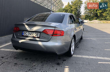 Седан Audi A4 2011 в Самборі