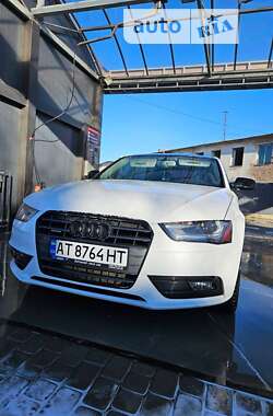 Седан Audi A4 2013 в Ивано-Франковске