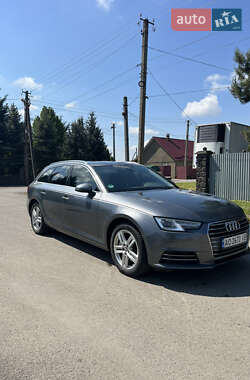 Универсал Audi A4 2016 в 