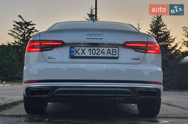 Седан Audi A4 2018 в Богодухове