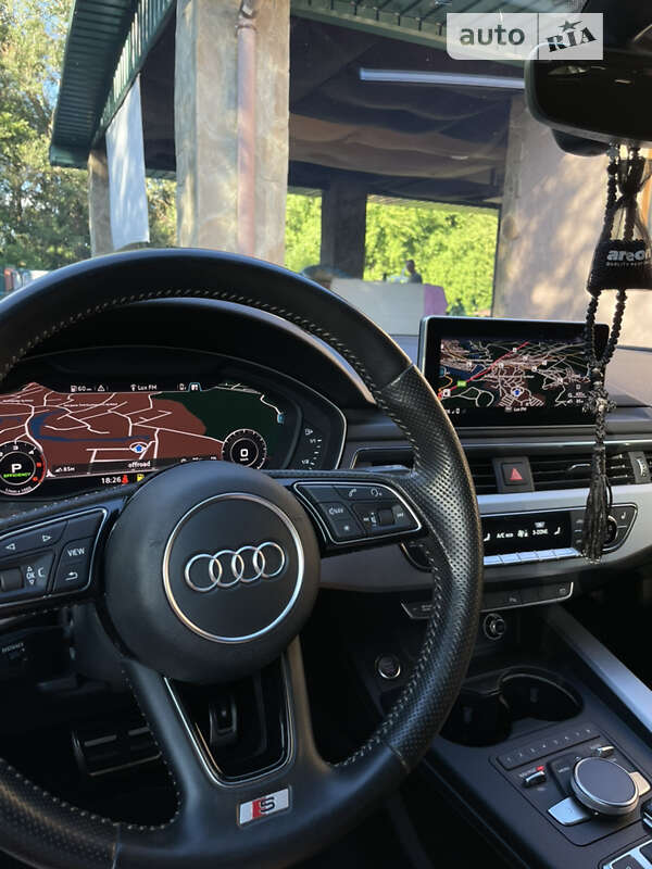 Универсал Audi A4 2016 в Полтаве