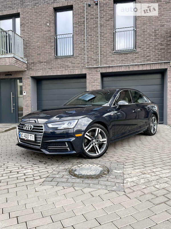 Audi A4 2016