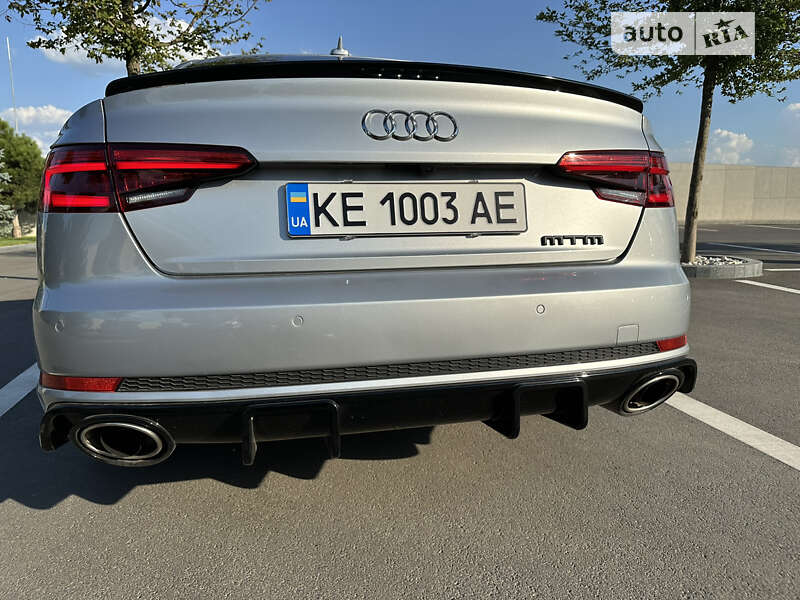 Седан Audi A4 2017 в Днепре