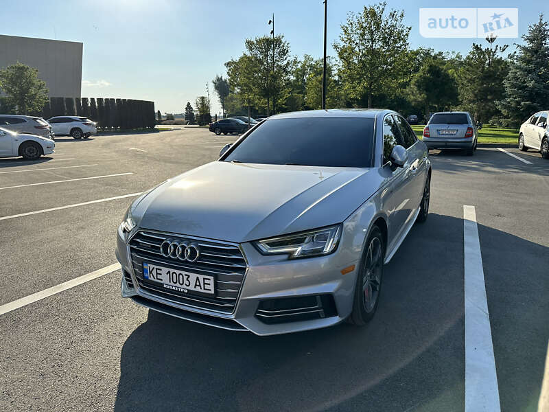 Седан Audi A4 2017 в Днепре