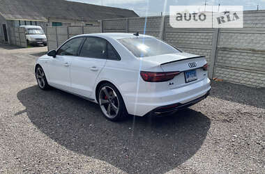 Седан Audi A4 2022 в Великой Багачке