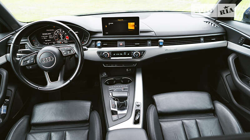 Седан Audi A4 2016 в Львове