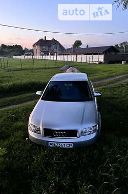 Седан Audi A4 2003 в Макарові