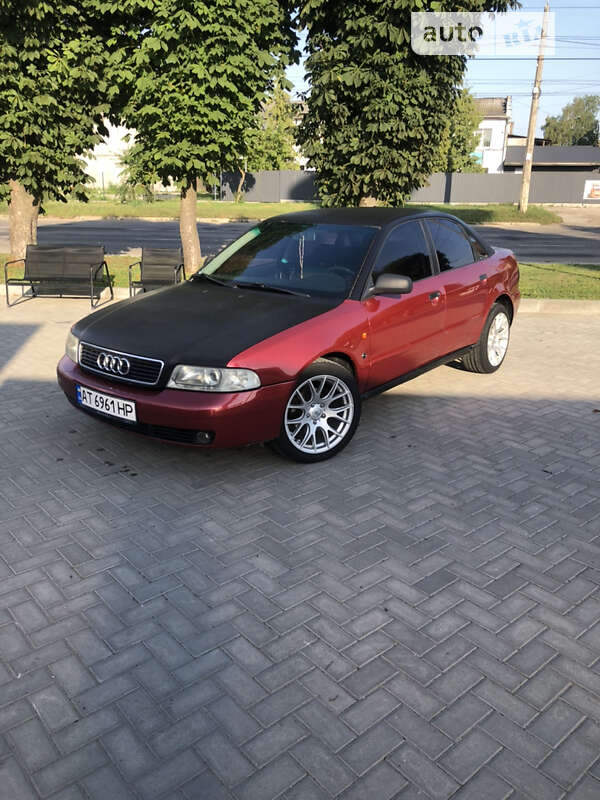 Седан Audi A4 1996 в Ивано-Франковске