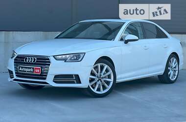 Седан Audi A4 2018 в Львове