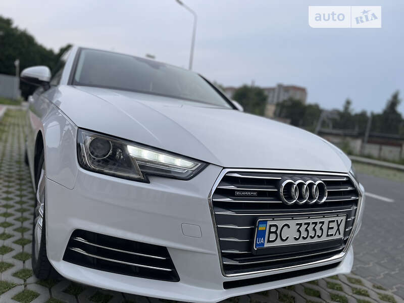 Седан Audi A4 2016 в Львове