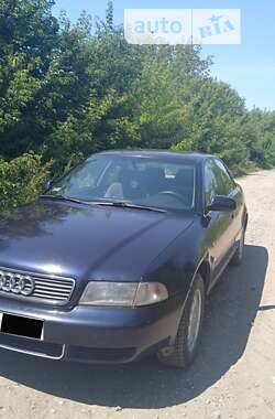 Седан Audi A4 1997 в Хмельницком