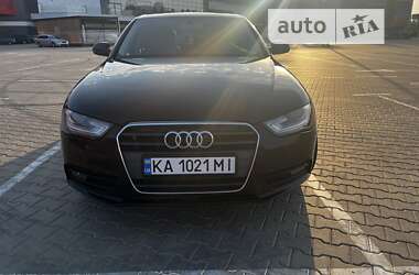 Седан Audi A4 2012 в Киеве