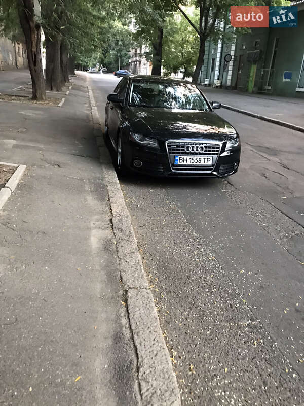 Седан Audi A4 2011 в Одессе