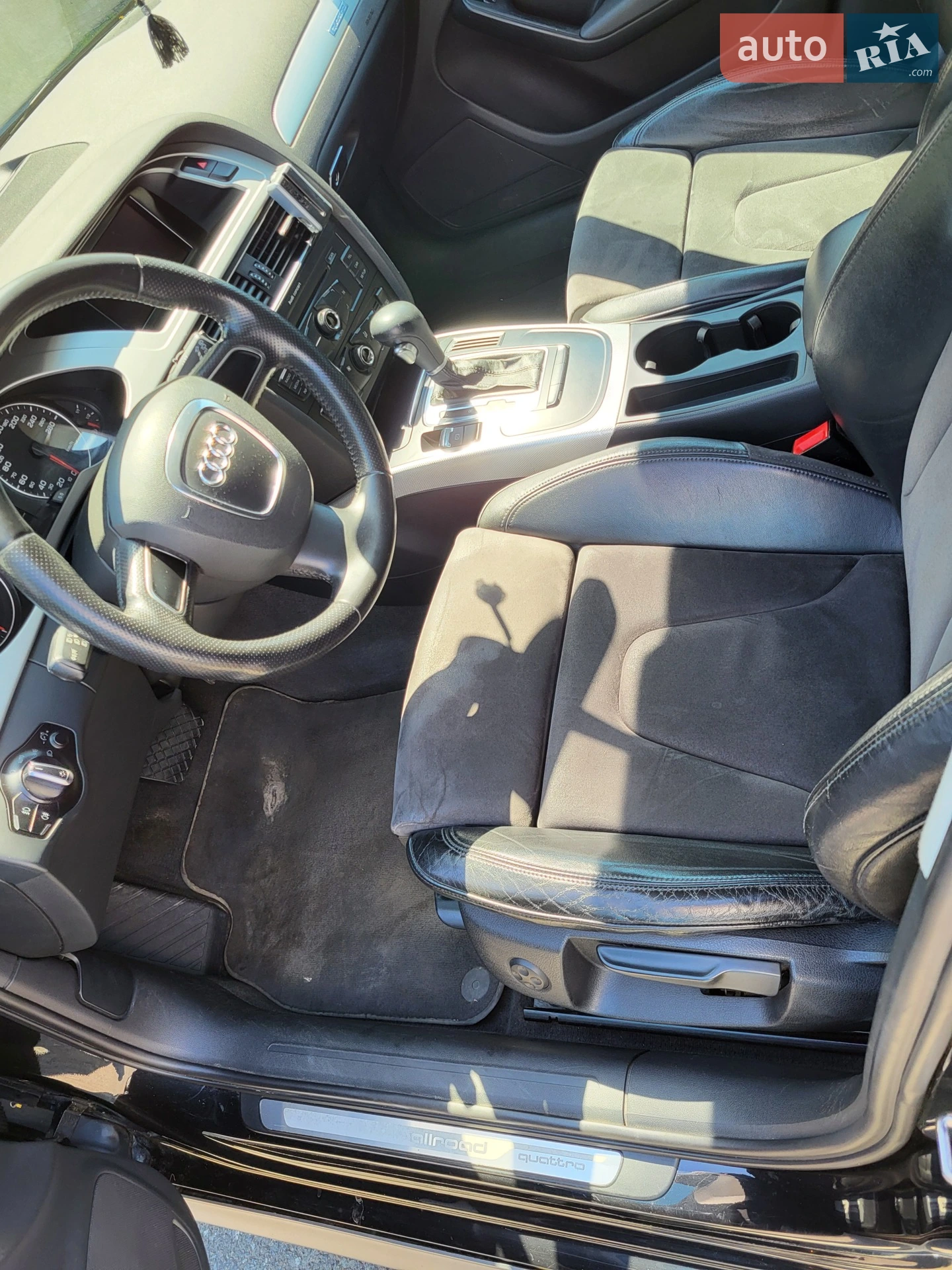 2010 Audi A4 - мініатюра 3