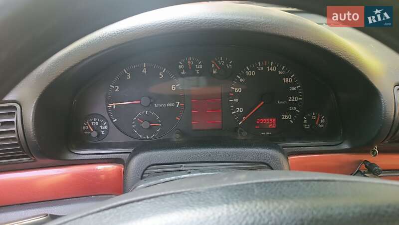 Седан Audi A4 1995 в Черкасах