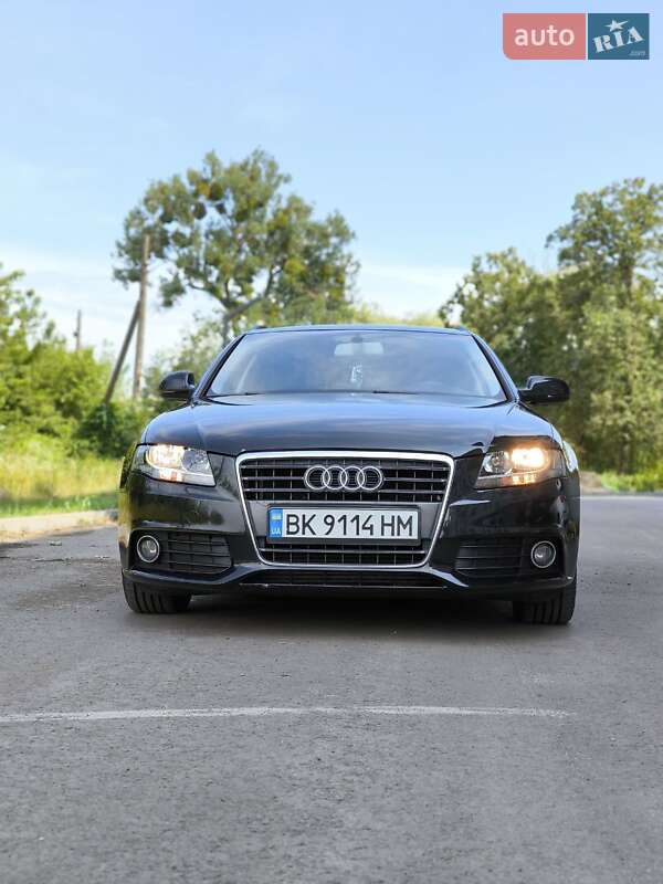 Універсал Audi A4 2011 в Сарнах