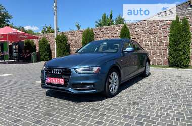 Седан Audi A4 2015 в Кропивницком