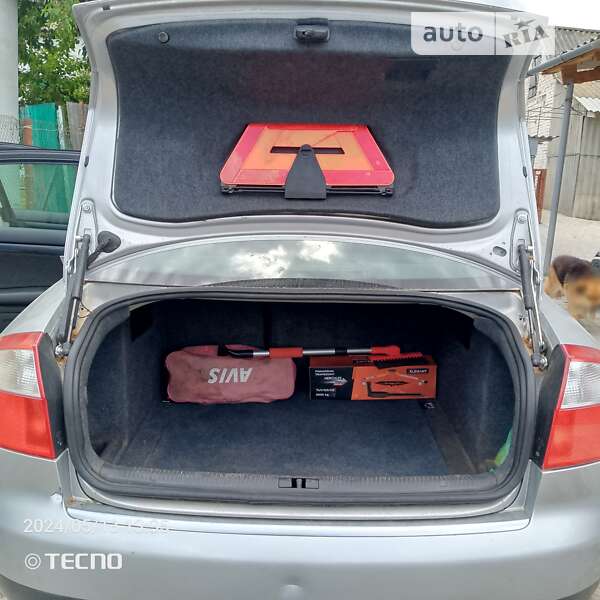 Седан Audi A4 2002 в Тетиеве