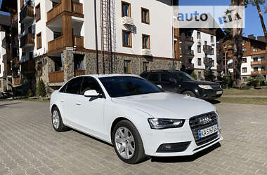 Седан Audi A4 2013 в Киеве