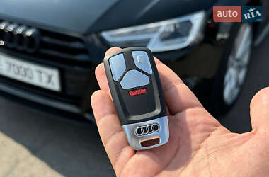 Седан Audi A4 2018 в 