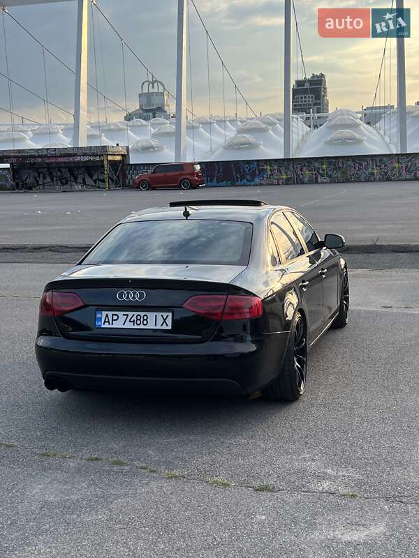 Седан Audi A4 2011 в Киеве