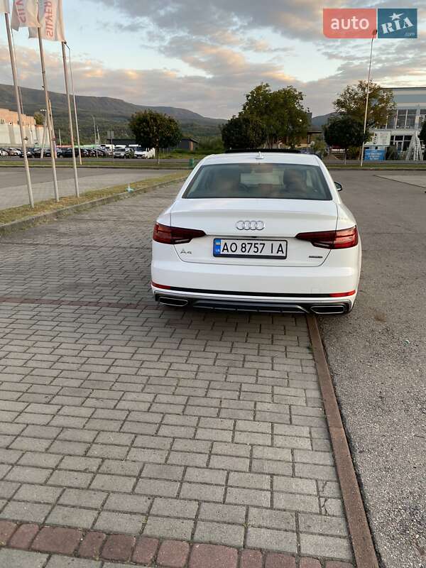 Седан Audi A4 2019 в Тячеве