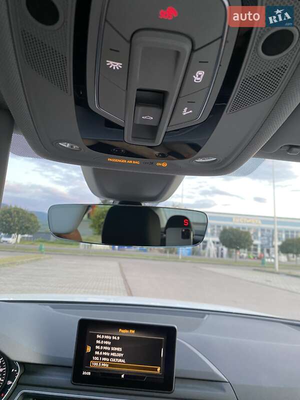 Седан Audi A4 2019 в Тячеве
