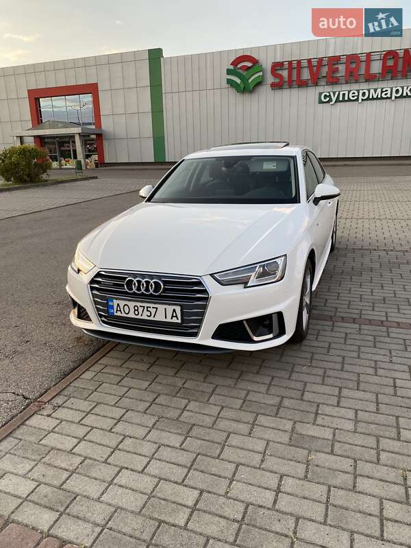 Седан Audi A4 2019 в Тячеве