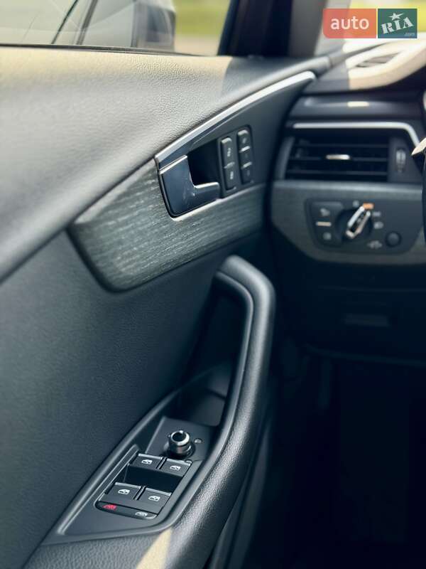 Седан Audi A4 2017 в Львові фото 30 Седан Audi A4 2017 в Львові