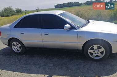 Седан Audi A4 1999 в Торчині