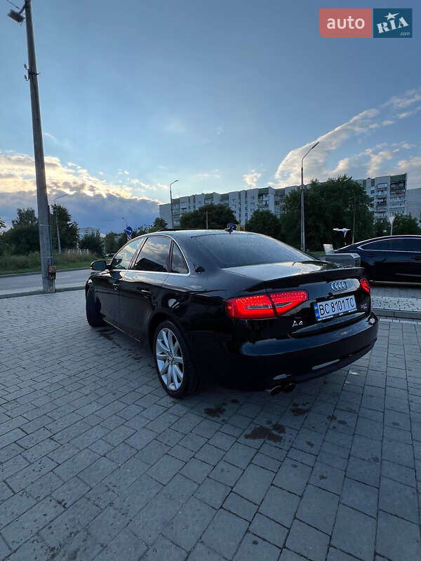Седан Audi A4 2012 в Дрогобичі