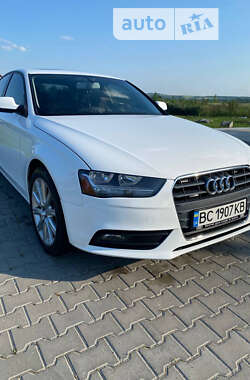 Седан Audi A4 2013 в Львові