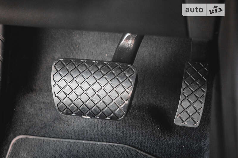 Седан Audi A4 2019 в Хусте