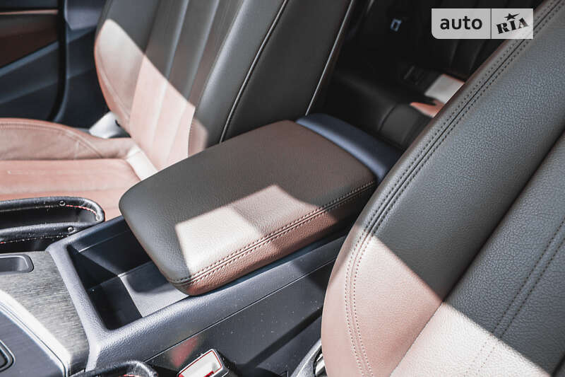 Седан Audi A4 2019 в Хусте