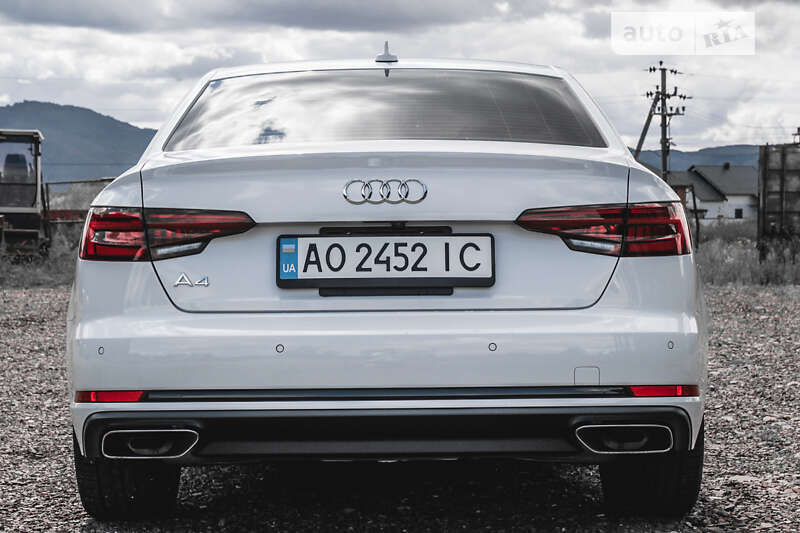Седан Audi A4 2019 в Хусте