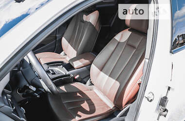 Седан Audi A4 2019 в Хусте