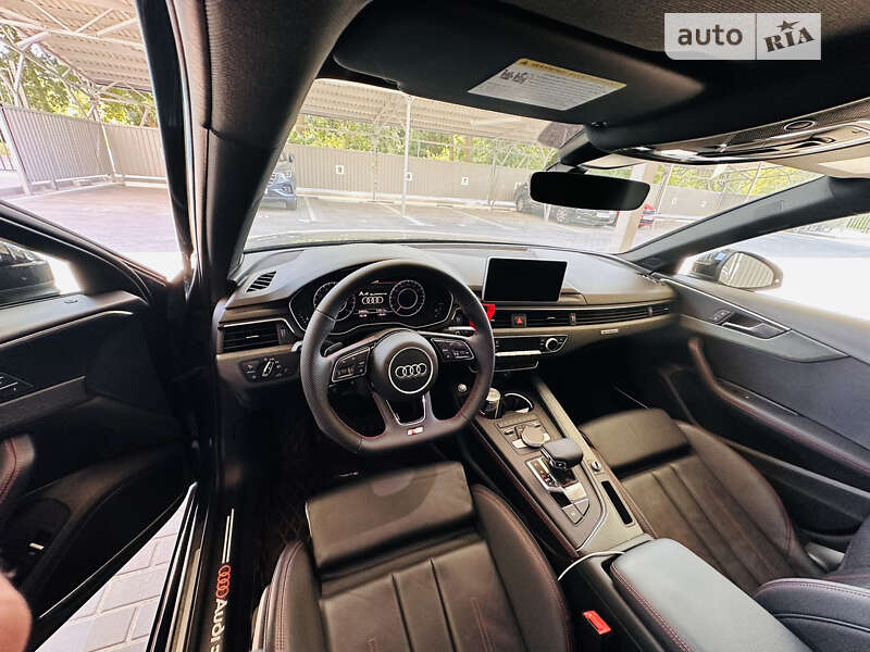 Седан Audi A4 2016 в Киеве фото 12 Седан Audi A4 2016 в Киеве