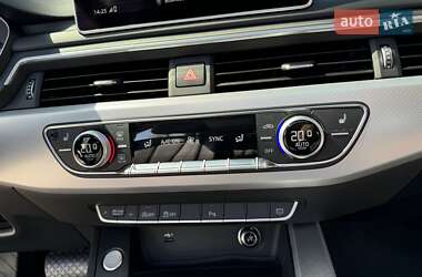 Седан Audi A4 2019 в Житомире