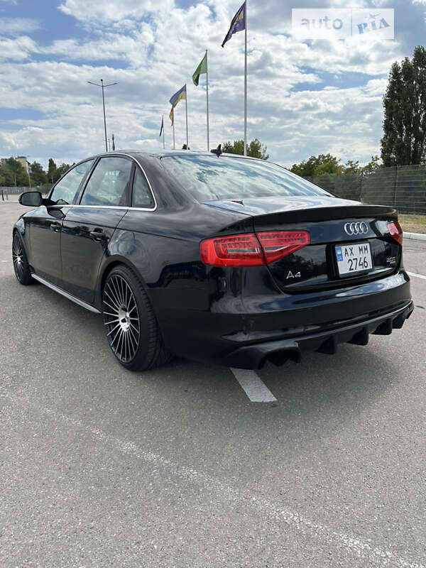 Седан Audi A4 2014 в Харкові
