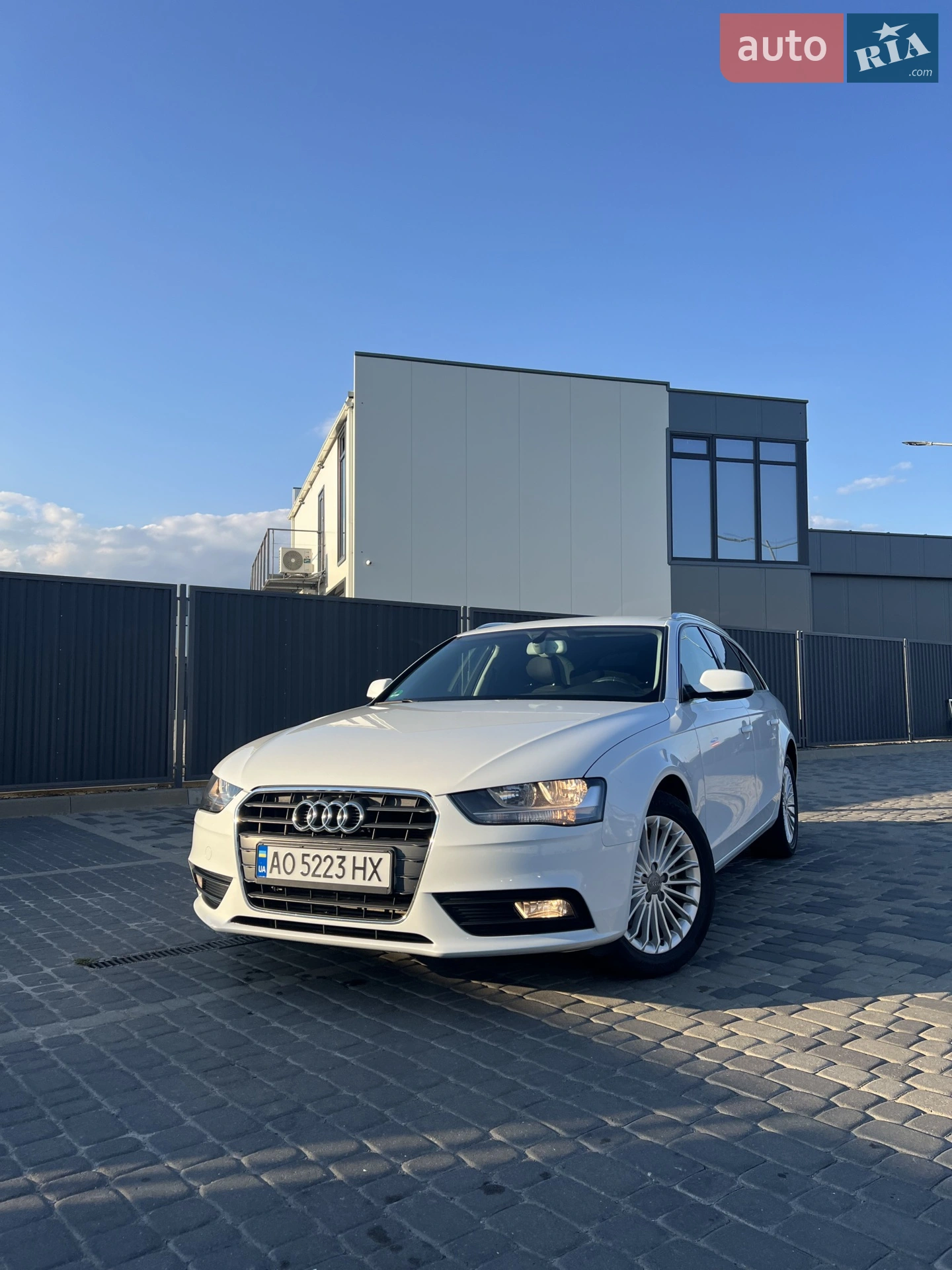 2012 Audi A4 - мініатюра 3