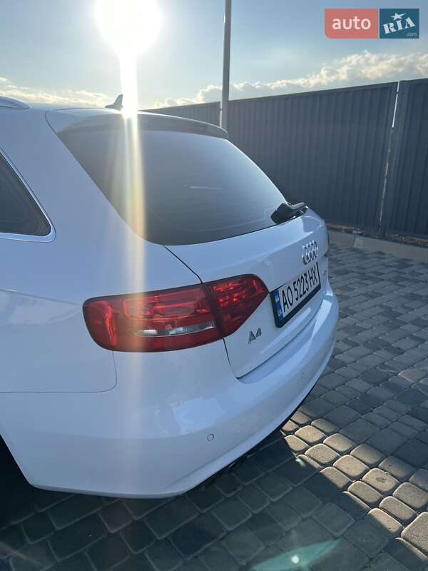 Универсал Audi A4 2012 в Мукачево