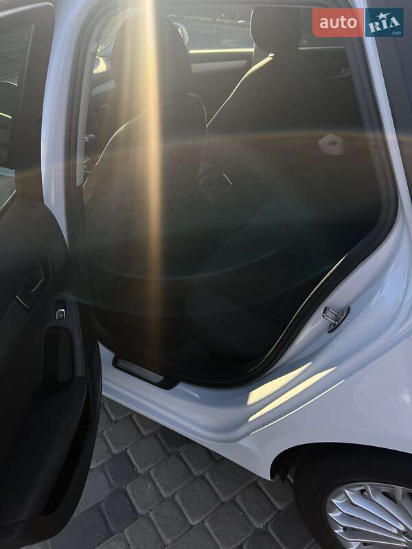 Универсал Audi A4 2012 в Мукачево