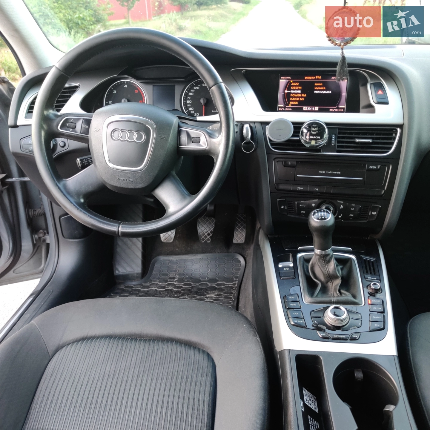 2010 Audi A4 - мініатюра 24