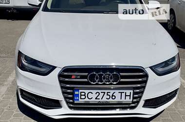 Седан Audi A4 2014 в Стрию