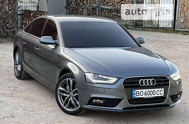 Седан Audi A4 2012 в Тернополе