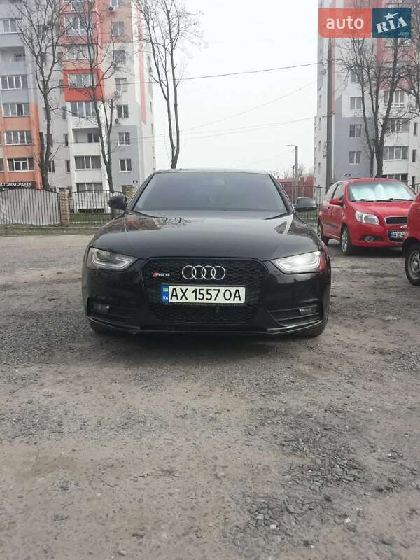 Седан Audi A4 2013 в Харкові